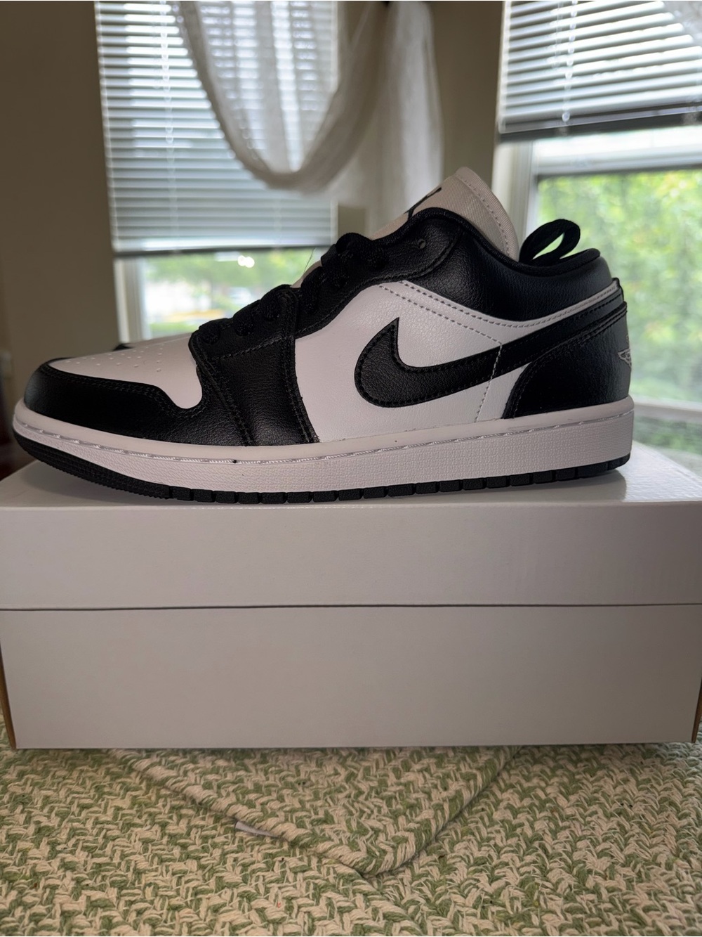 Air Jordan 1 Low Black and White Low-Top women’s Sneakers size 8.5 new!!